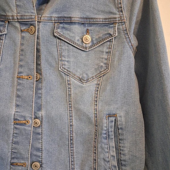 Light Blue Jean Jacket - Picture 3 of 5